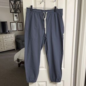 Women’s Gray Vuori Jogger Pants